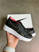 Tênis Nike Air Force 1 Preto Dourado Premium - Loja Menina Maluca