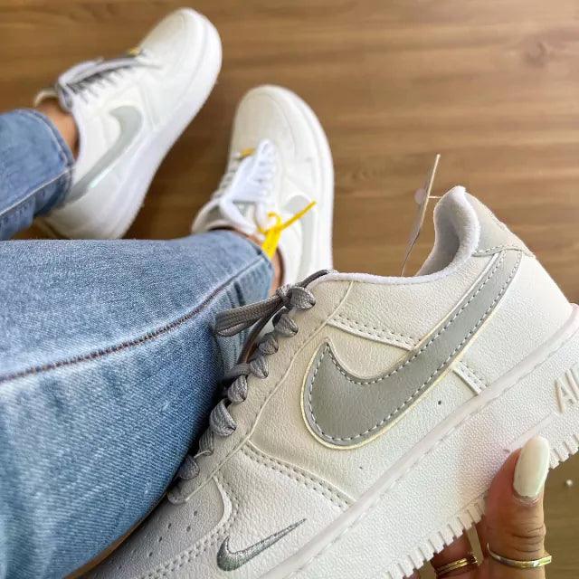 Tênis Nike Air Force Branco e Cinza Feminino Premium - Loja Menina Maluca