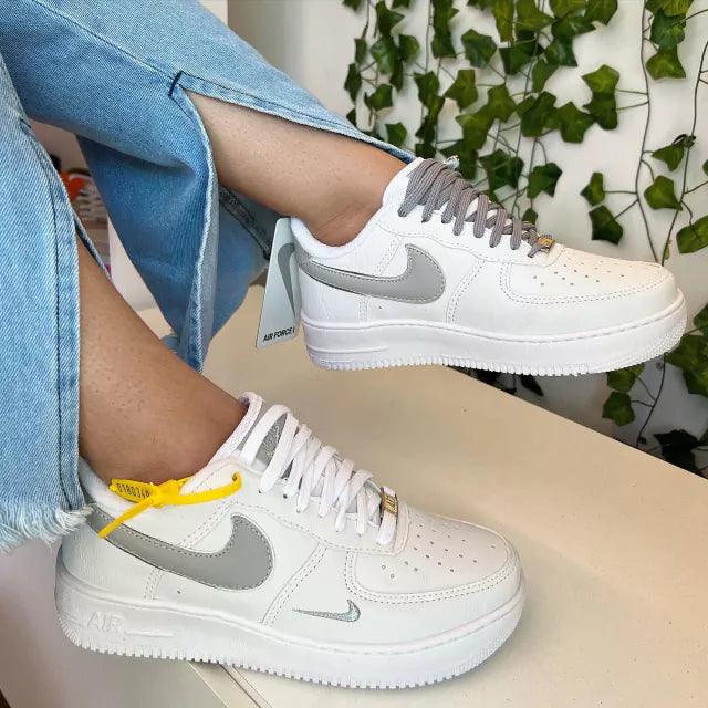 Tênis Nike Air Force Branco e Cinza Feminino Premium - Loja Menina Maluca