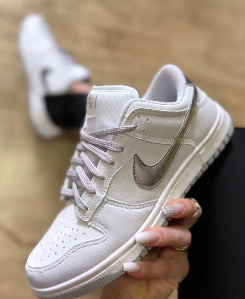 Tênis Nike Dunk Branco Prata Premium - Loja Menina Maluca