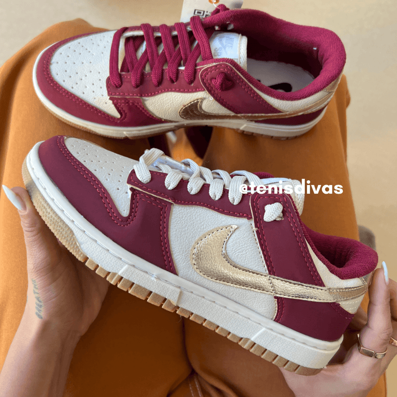 Tênis Nike Dunk SB Bordo Ouro Light Premium - Loja Menina Maluca