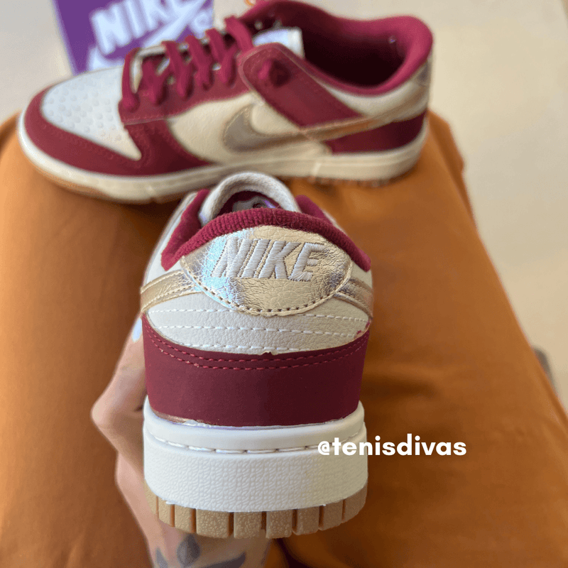 Tênis Nike Dunk SB Bordo Ouro Light Premium - Loja Menina Maluca